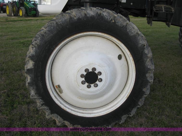 image for item 1605 2004 Agco Spra-Coupe 7650 self-propelled sprayer