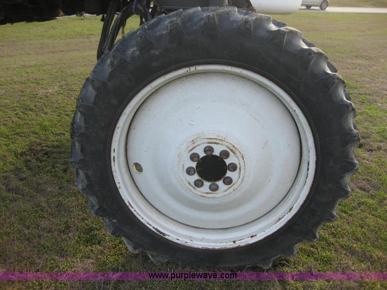 image for item 1605 2004 Agco Spra-Coupe 7650 self-propelled sprayer