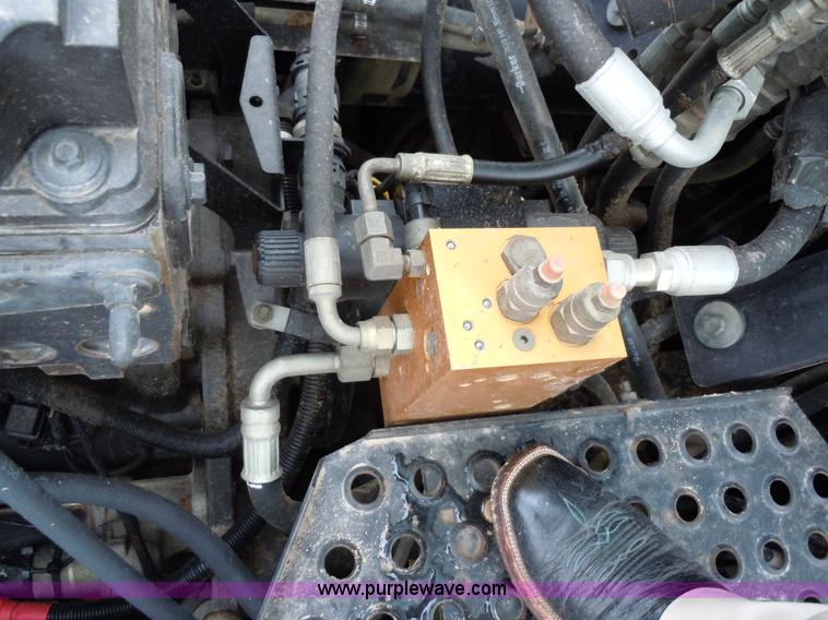 image for item 1606 2005 Case IH STX425 4WD tractor