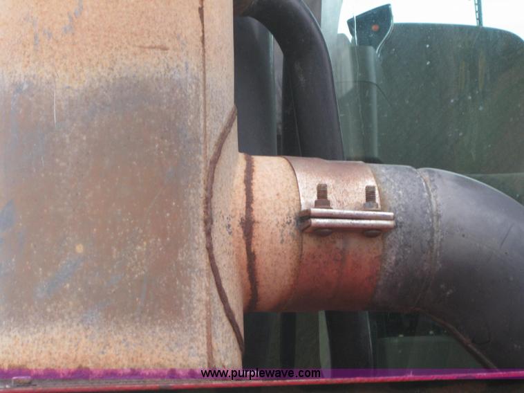 image for item 1606 2005 Case IH STX425 4WD tractor