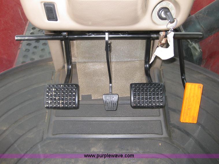 image for item 1606 2005 Case IH STX425 4WD tractor