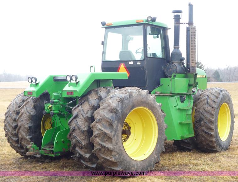 image for item 2751 1991 John Deere 8760 4WD tractor