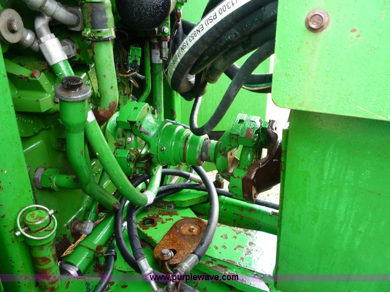 image for item 2751 1991 John Deere 8760 4WD tractor