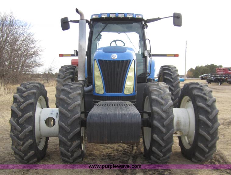 image for item 3421 2005 New Holland TG285 MFWD tractor