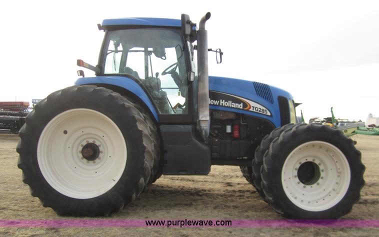 image for item 3421 2005 New Holland TG285 MFWD tractor