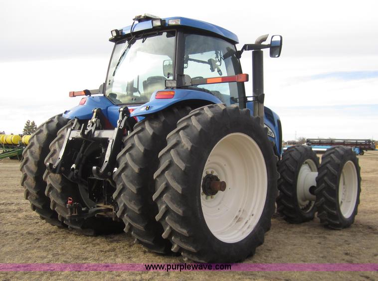 image for item 3421 2005 New Holland TG285 MFWD tractor