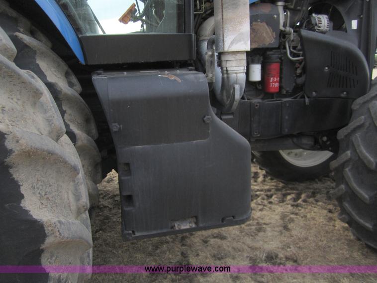 image for item 3421 2005 New Holland TG285 MFWD tractor