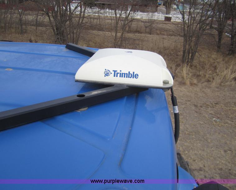 image for item 3421 2005 New Holland TG285 MFWD tractor