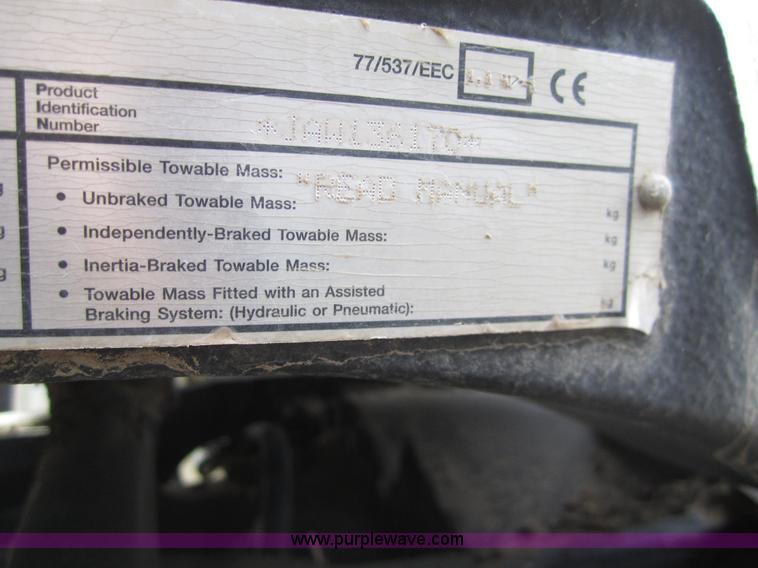 image for item 3421 2005 New Holland TG285 MFWD tractor