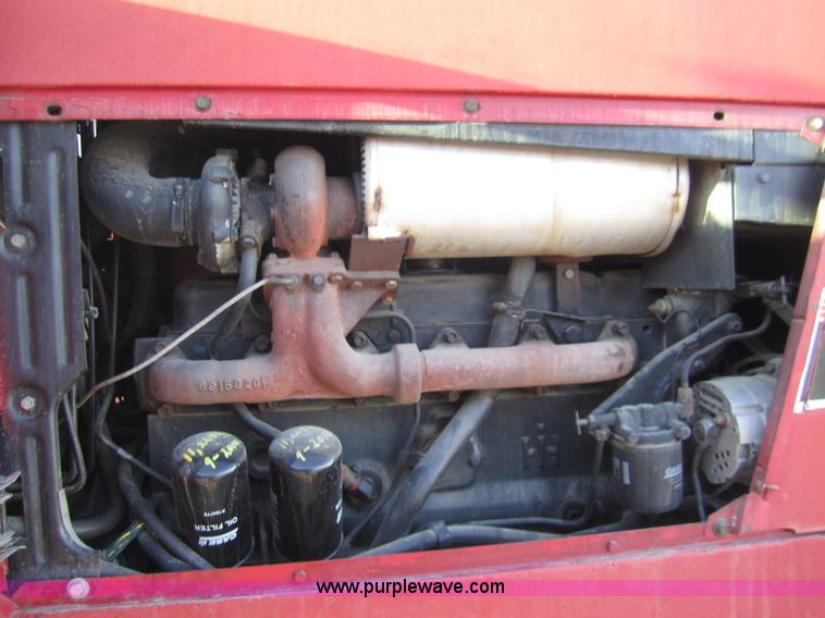 image for item 3430 1981 International 5288 tractor