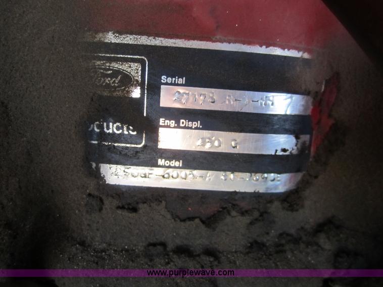 image for item 3432 New Holland 1112 swather