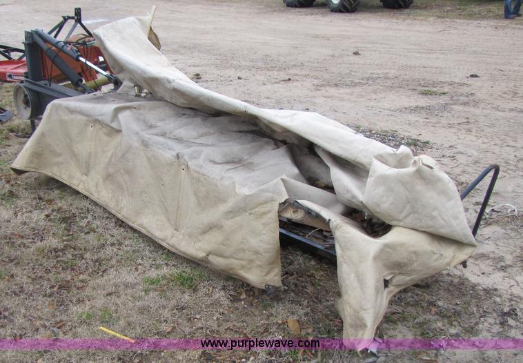 image for item 3441 2004 Vicon DMP 2800 9' disk mower