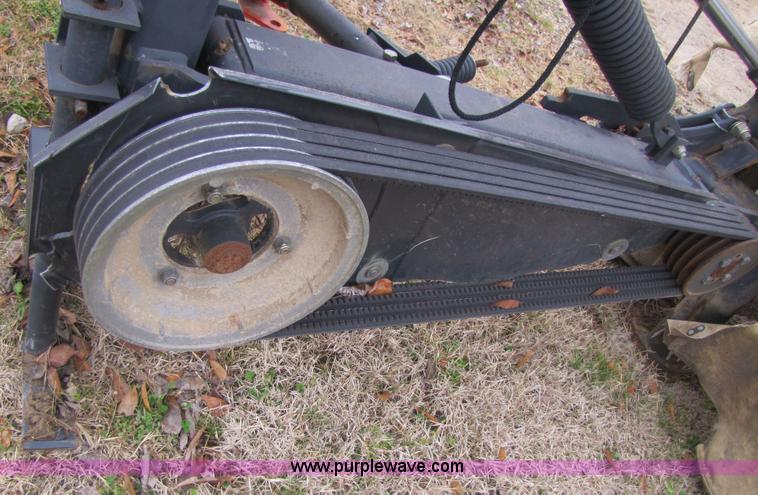 image for item 3441 2004 Vicon DMP 2800 9' disk mower