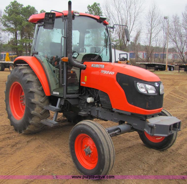 image for item 3443 2007 Kubota M9540 tractor