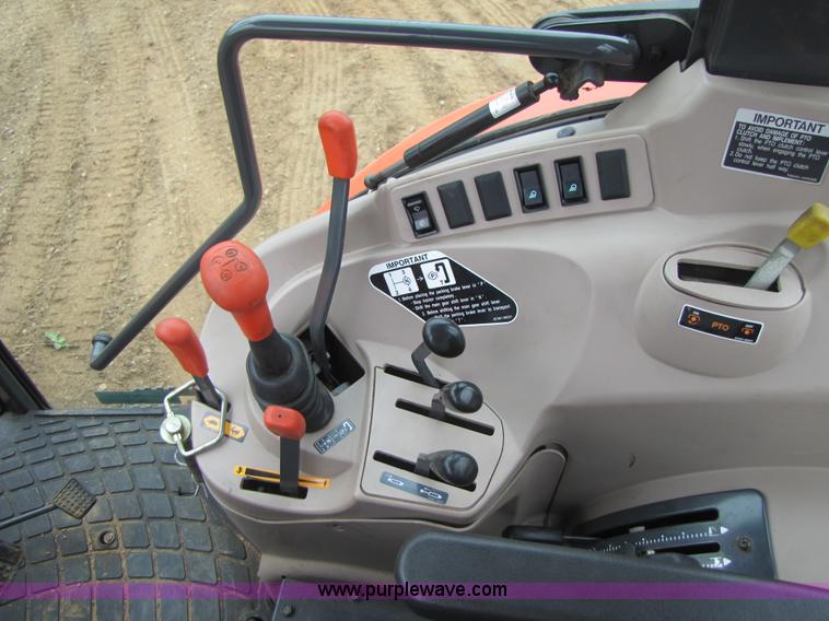 image for item 3443 2007 Kubota M9540 tractor