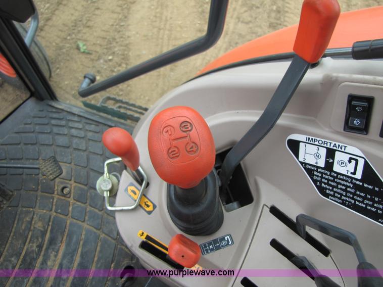 image for item 3443 2007 Kubota M9540 tractor