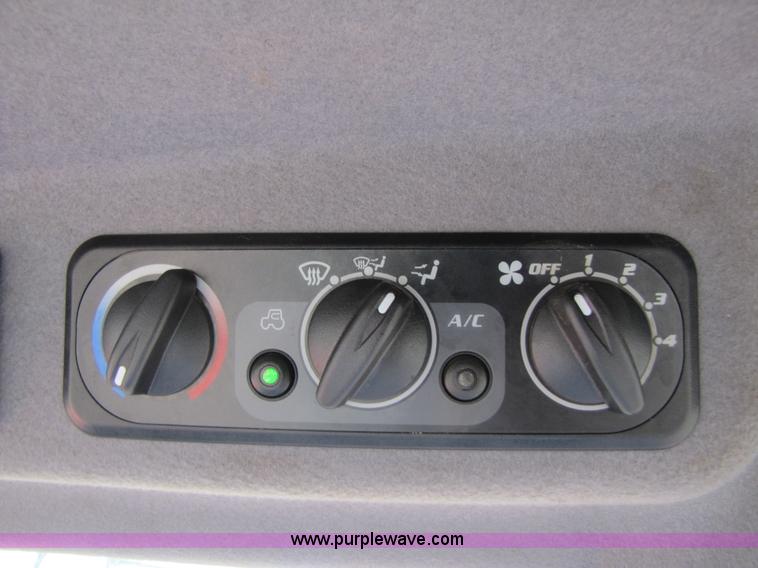 image for item 3443 2007 Kubota M9540 tractor