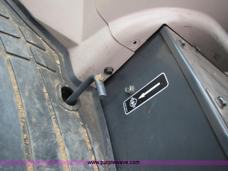 image for item 3443 2007 Kubota M9540 tractor