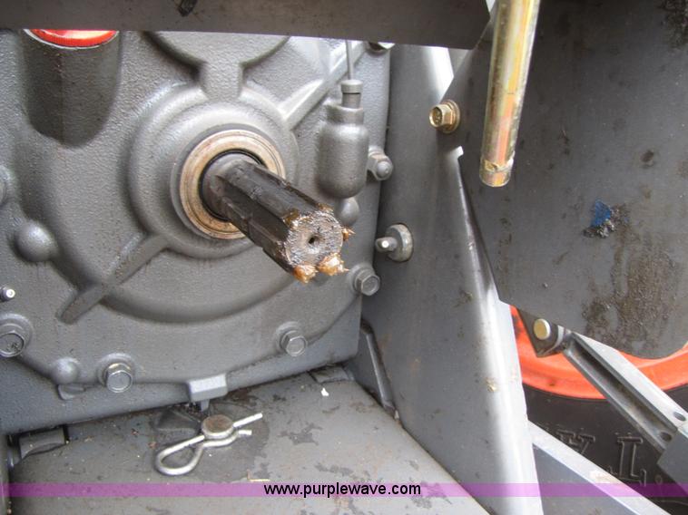 image for item 3443 2007 Kubota M9540 tractor