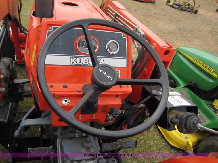 1995 Kubota L2350 tractor with loader in Texarkana, TX Item 3446 sold