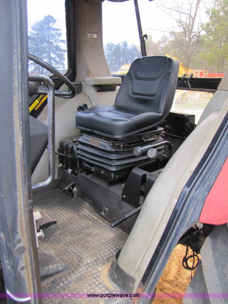 image for item 3448 1987 Case IH 885XL tractor with loader