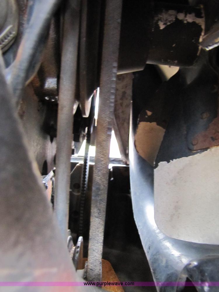 image for item 3448 1987 Case IH 885XL tractor with loader