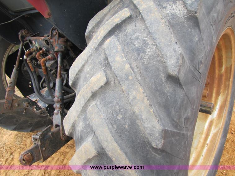 image for item 3448 1987 Case IH 885XL tractor with loader