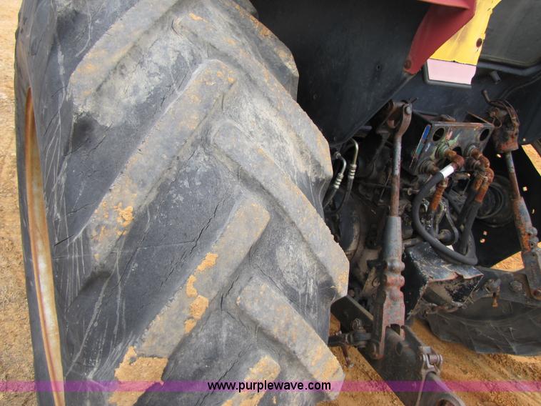 image for item 3448 1987 Case IH 885XL tractor with loader