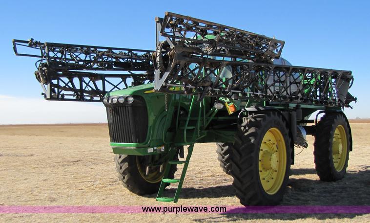 image for item 3451 2005 John Deere 4920 self propelled 120' sprayer