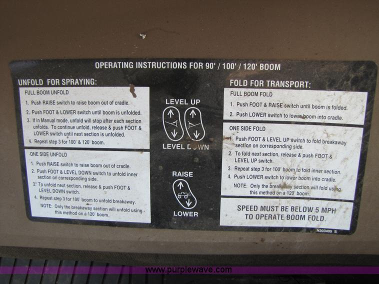 image for item 3451 2005 John Deere 4920 self propelled 120' sprayer