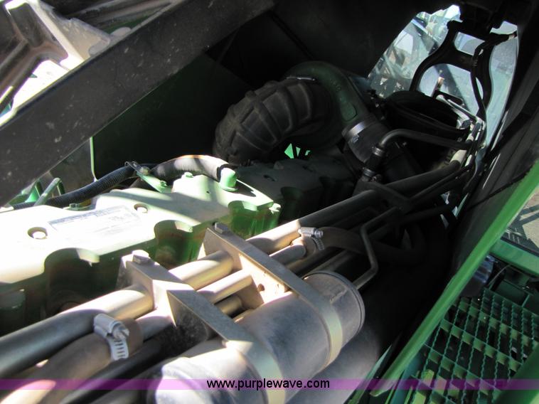 image for item 3451 2005 John Deere 4920 self propelled 120' sprayer