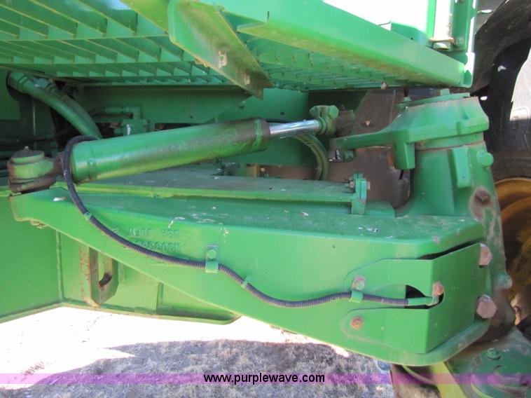 image for item 3451 2005 John Deere 4920 self propelled 120' sprayer