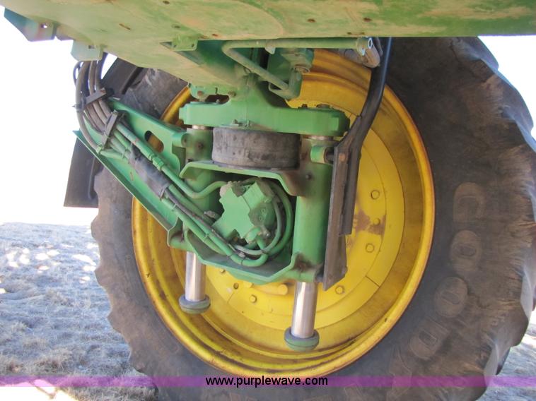 image for item 3451 2005 John Deere 4920 self propelled 120' sprayer