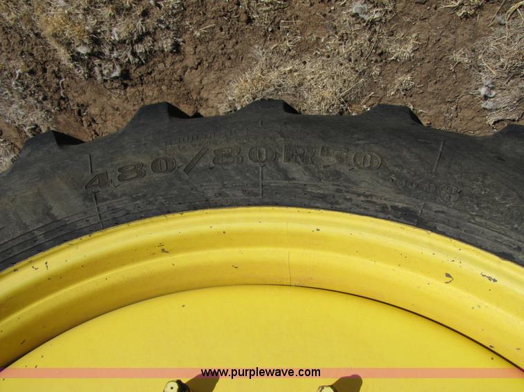 image for item 3451 2005 John Deere 4920 self propelled 120' sprayer