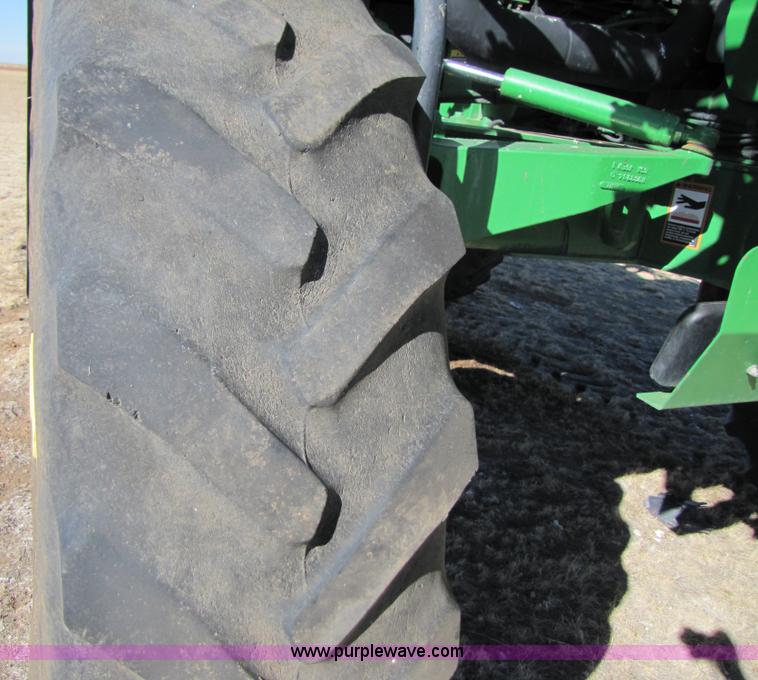 image for item 3451 2005 John Deere 4920 self propelled 120' sprayer