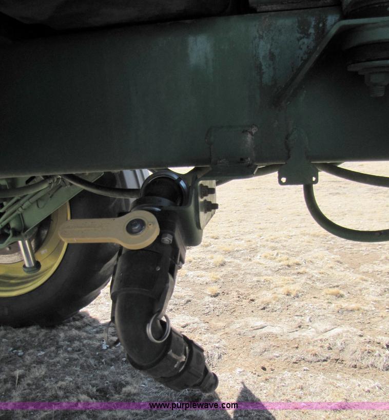 image for item 3451 2005 John Deere 4920 self propelled 120' sprayer