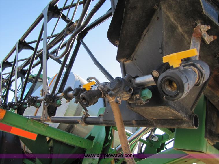 image for item 3451 2005 John Deere 4920 self propelled 120' sprayer