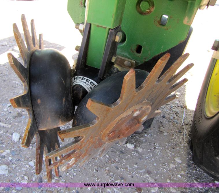 image for item 3453 2008 John Deere 1710 MaxEmerge XP vertical fold no-till planter