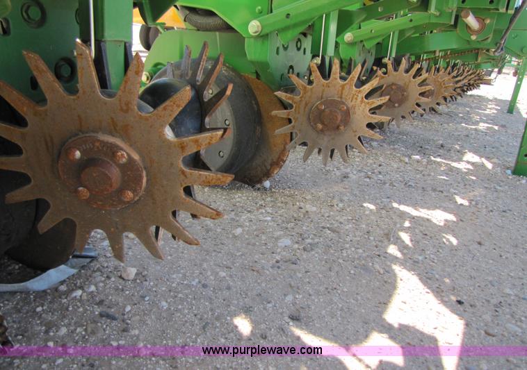 image for item 3453 2008 John Deere 1710 MaxEmerge XP vertical fold no-till planter