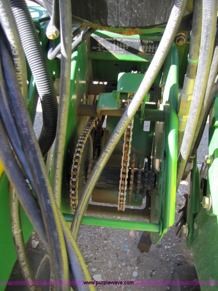 image for item 3453 2008 John Deere 1710 MaxEmerge XP vertical fold no-till planter