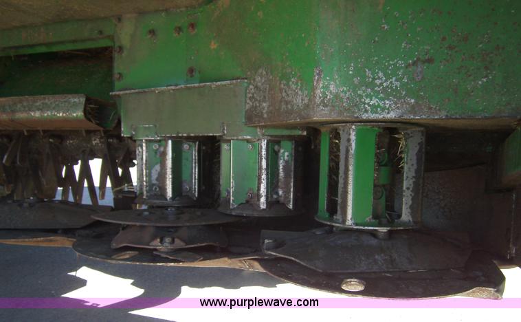 image for item 3459 2006 John Deere 4995 windrower with 995 16' platform