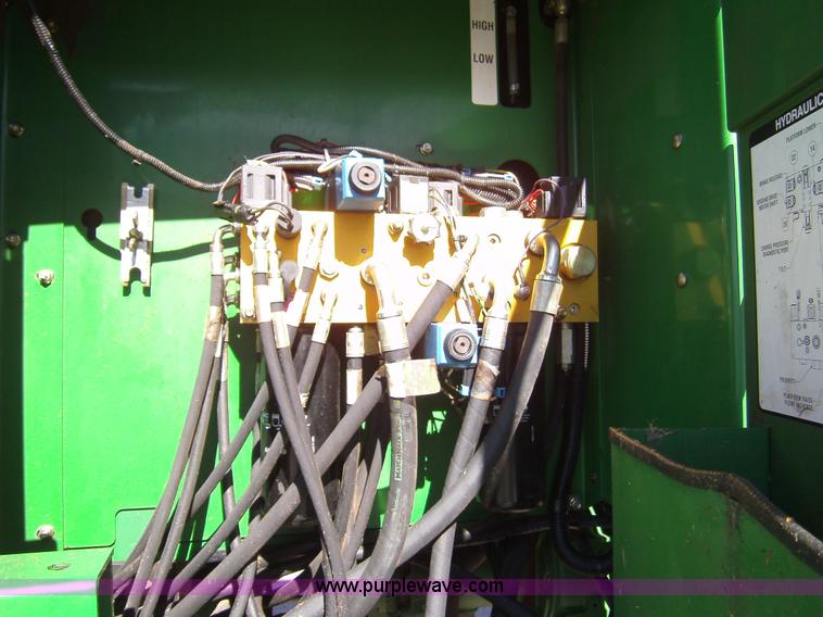 image for item 3459 2006 John Deere 4995 windrower with 995 16' platform