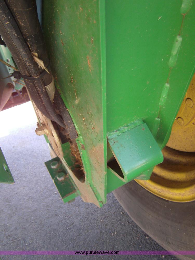 image for item 3459 2006 John Deere 4995 windrower with 995 16' platform