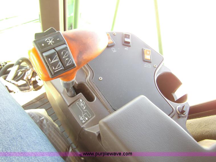 image for item 3459 2006 John Deere 4995 windrower with 995 16' platform