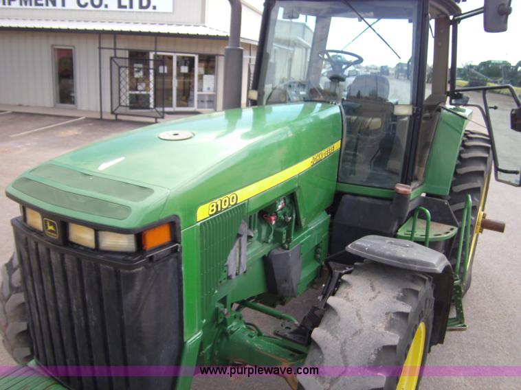 image for item 3461 1998 John Deere 8100 MFWD tractor