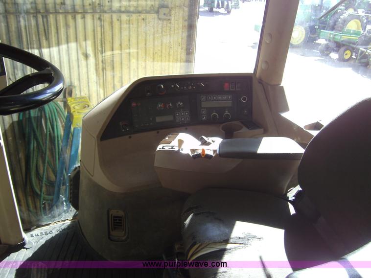 image for item 3461 1998 John Deere 8100 MFWD tractor