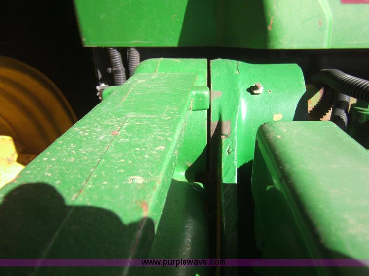 image for item 3461 1998 John Deere 8100 MFWD tractor