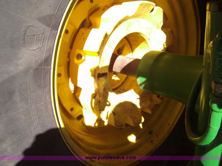 image for item 3461 1998 John Deere 8100 MFWD tractor