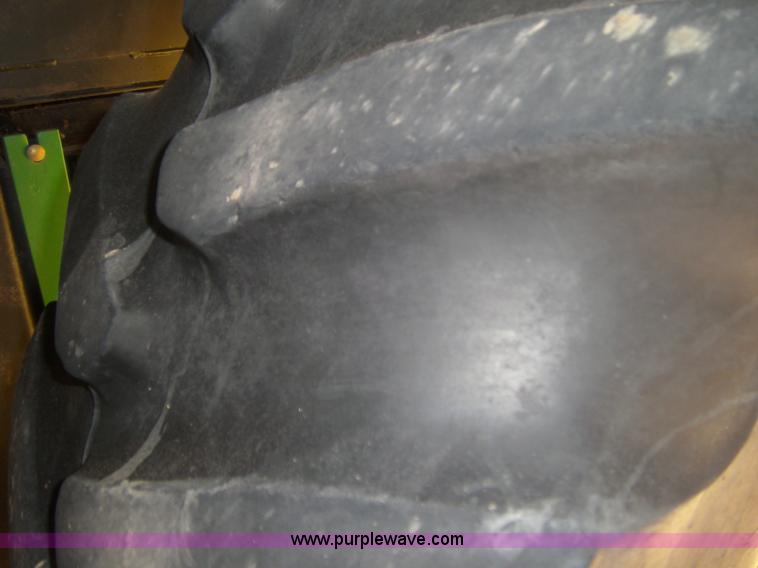 image for item 3461 1998 John Deere 8100 MFWD tractor