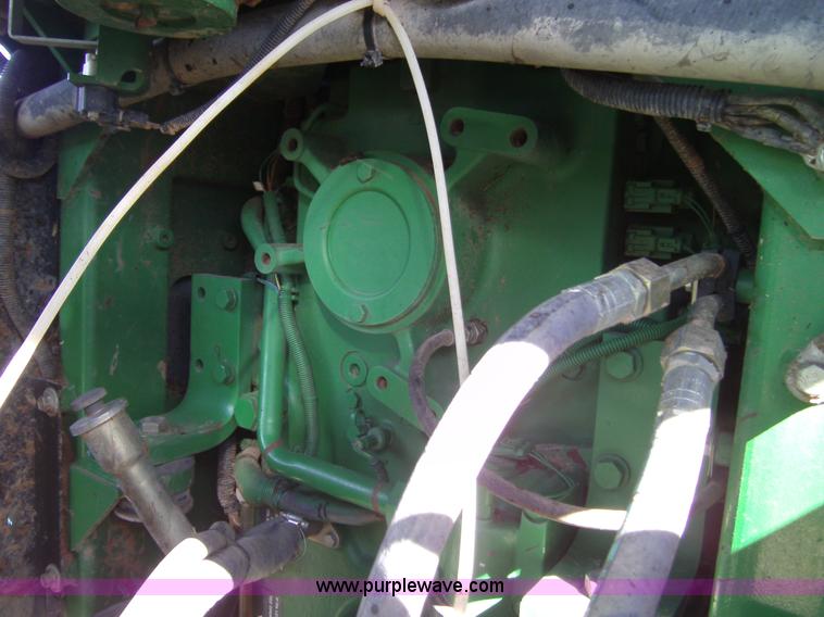 image for item 3462 2002 John Deere 9420 4WD tractor